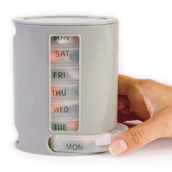 Gyógyszeradagoló torony a hét minden napjára, gyógyszerek és vitaminok tárolására
