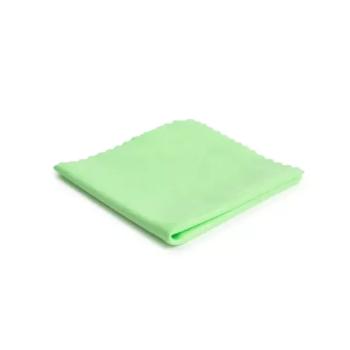 Színes szemüveg törlőkendő – 145×145 mm